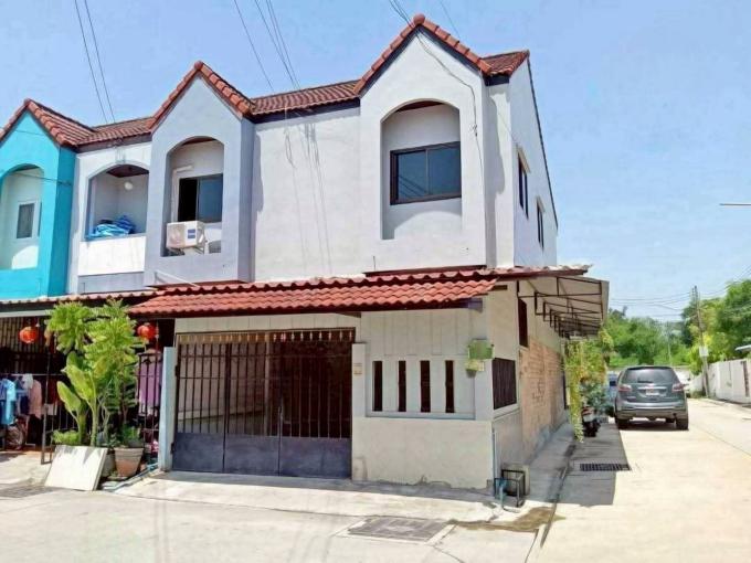 ชื่อโครงการ หมุ่บ้านพาศิริ บ้านสวนซ.11