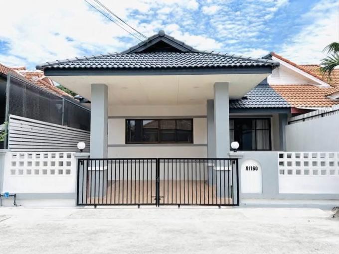 ขายบ้านหมู่บ้านชาเลคไซค์